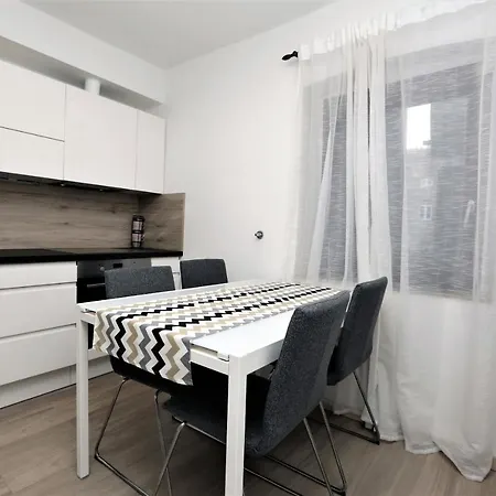 Archie Apartman